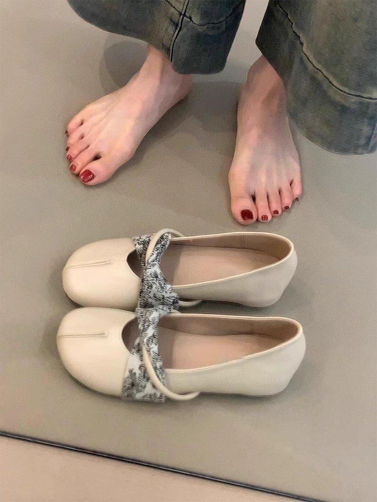 Soft leather version~ New Chinese ballet style round head small single shoes women's one-pedal inner height increase shallow mouth flat Mary Jane s