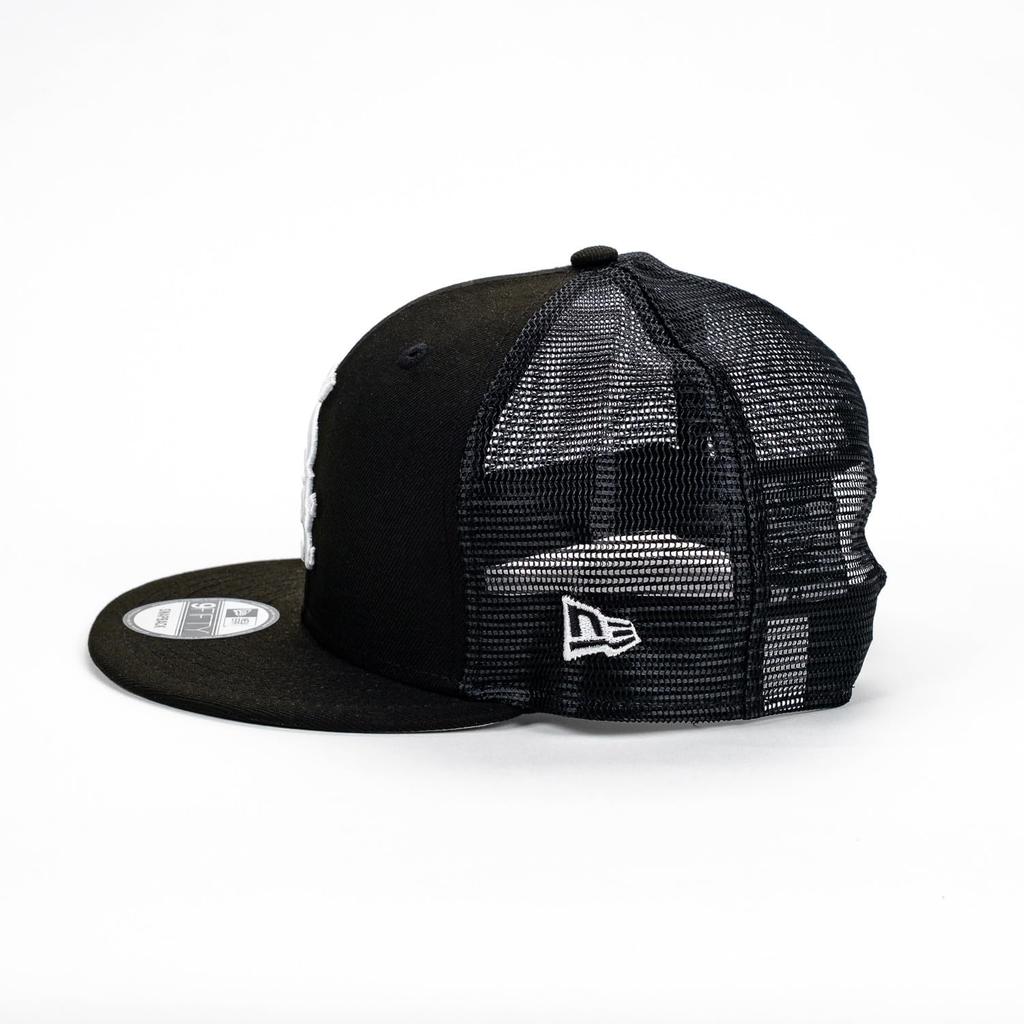 Сетчатая бейсболка Snapback 9FIFTY BLACK WHITE MLB Chicago White Sox [New Era] &
