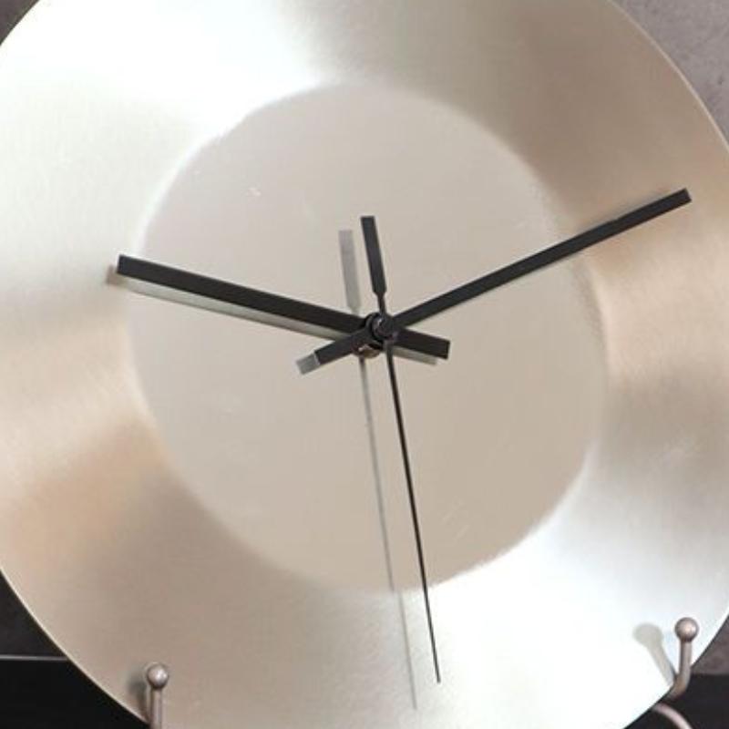 Элегантные современные настенные часы в индустриальном стиле, круглые часы, креативные эстетичные аксессуары для дома, предметы интерьера для украшения дома, без цифрового дизайна