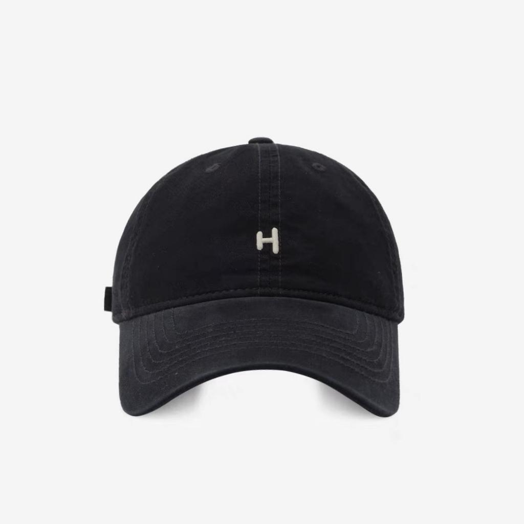 Простая и модная бейсболка с вышивкой буквы H для мужчин и женщин  Летняя корейская версия  Универсальный мягкий верх, козырек «утиный язык»