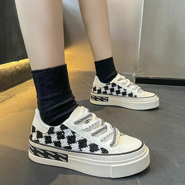 Модные весенне-осенние новые женские плоские кроссовки в клетку женские повседневные дышащие туфли на платформе со шнуровкой вулканизированные туфли Tenis Feminino