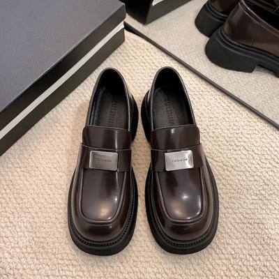 Лоферы на платформе женские весенние новые кожаные маленькие кожаные туфли модные универсальные с круглым носком одинарные туфли