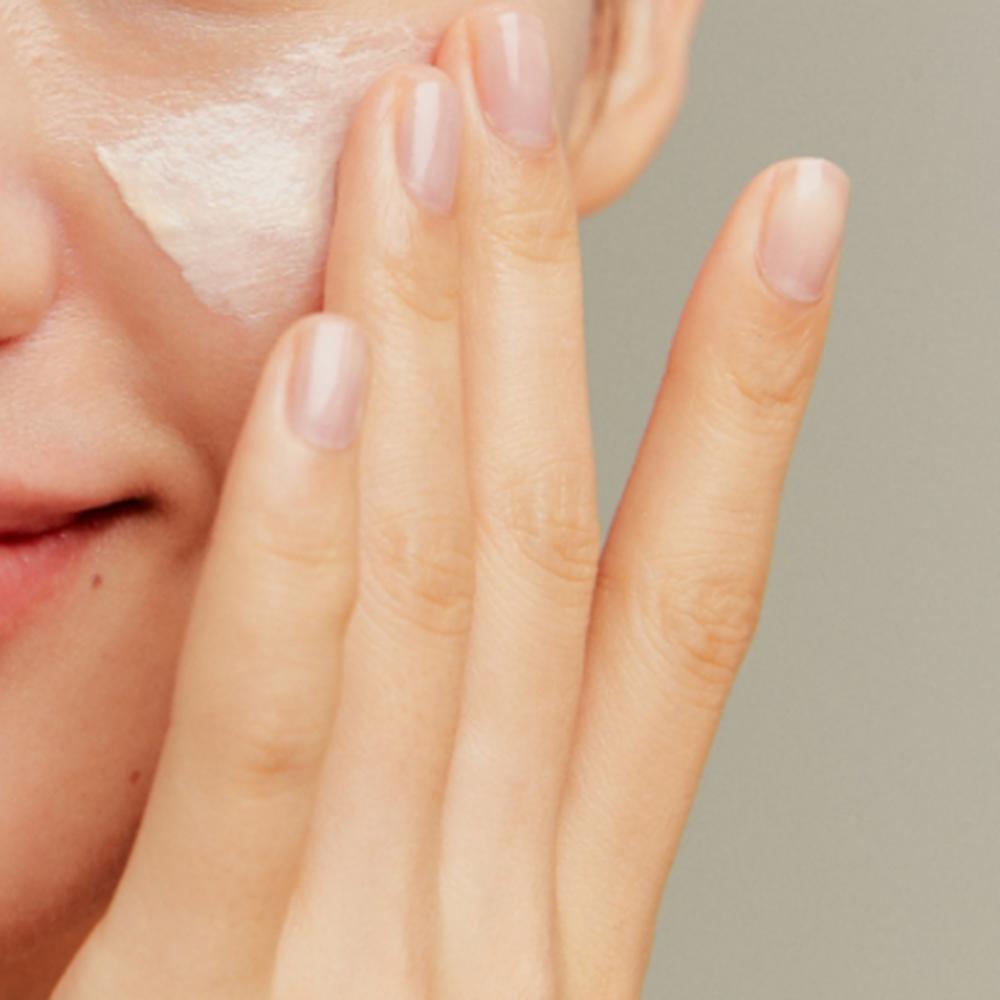 Innisfree Новый солнцезащитный крем UV Active Poreless SPF50+ PA++++, 50 мл, 1 шт.