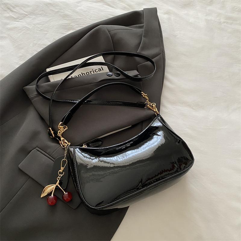 Однотонный популярный летний новый модный повседневный трендовый портфель через плечо для работы, портативная маленькая квадратная сумка подмышку