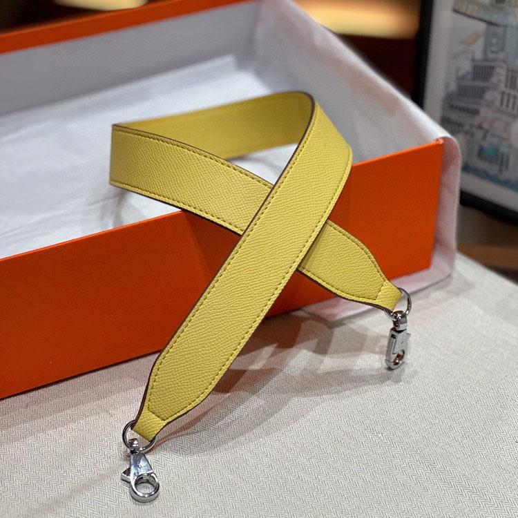 Сумка 19+22+25+28+30 одно плечо подмышкой ладонь узор кожа широкий плечевой ремень сумка с сумочкой