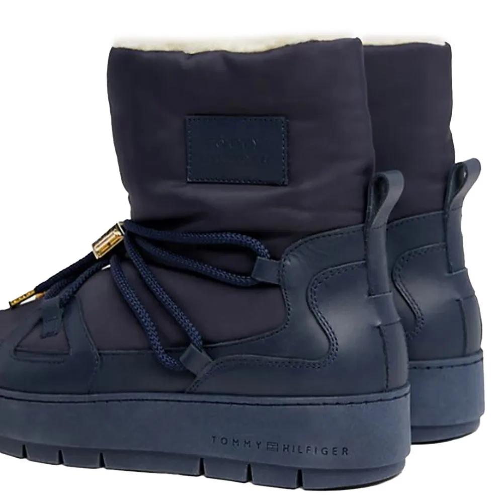 Tommy Hilfiger Снежные ботинки Essential FW0FW07504