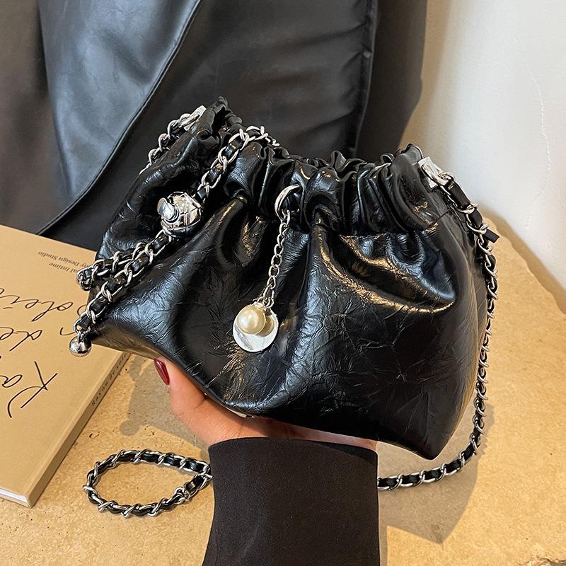 Трендовая дизайнерская женская сумка-ведро на цепочке через плечо и кроссбоди 2023