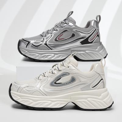 Летние новые кроссовки для папы, толстая подошва, увеличивающие рост, универсальные женские популярные повседневные кроссовки 2025 года, мягкая подошва, не утомляют ноги, спортивная обувь