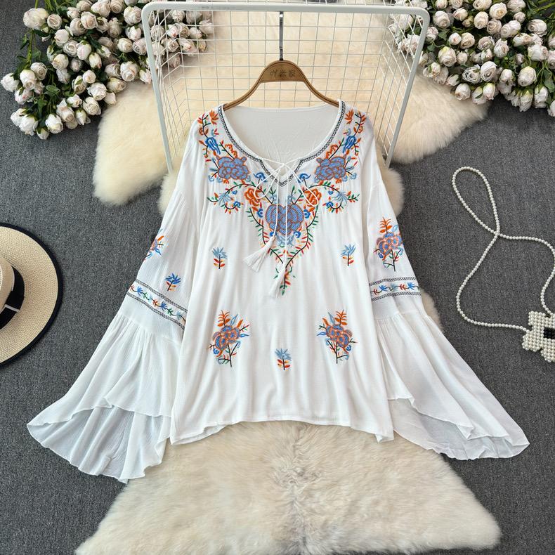Блузки с вышивкой в богемном этническом стиле, блузка с расклешенными рукавами на шнуровке и круглым вырезом, летние топы для пляжного отдыха и отдыха