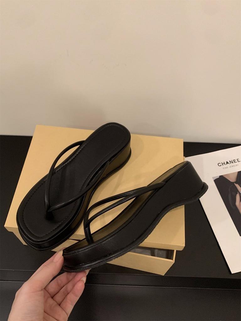 Шлепанцы на толстой подошве с застежкой-липучкой, новинка 2025 года, летняя верхняя одежда, праздничные босоножки на танкетке