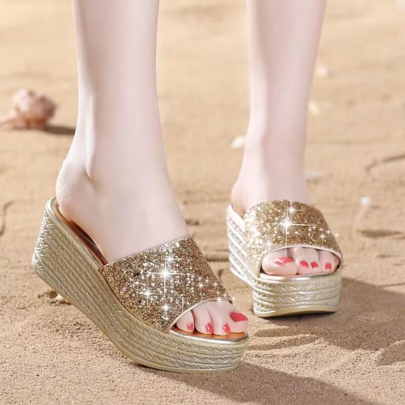 Cool Slippers Women's Summer Wear 2025 New Fashion Slope Heel Platform Slippers Increase Internet Celebrity Versatile Half Drag Women's Sandals
