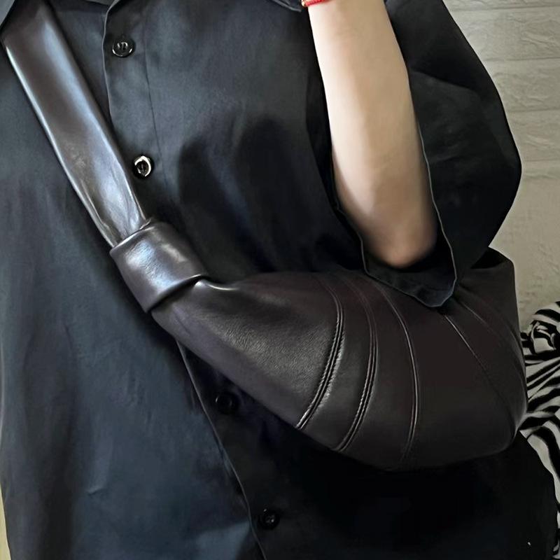 Women's Genuine Leather Croissant Messenger Bag - Elegant High-End Commuting and Casual Bag