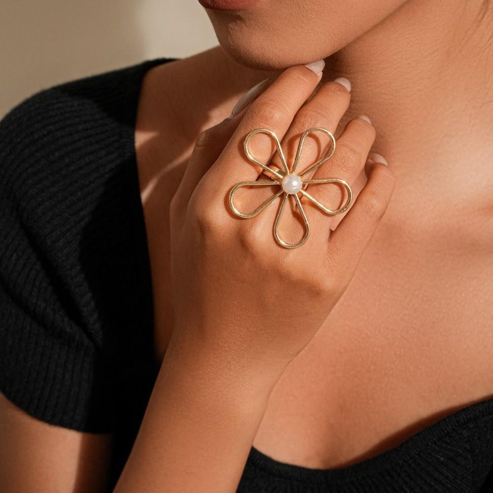 Flower Shape Starfish Ring Exaggerated Flower Ring Fashion Pearl Ring Daily Wear