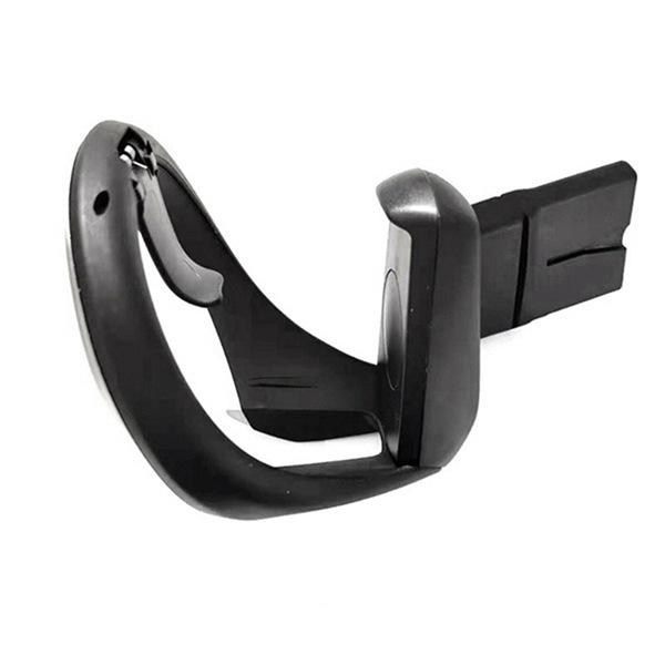 51160443082 fits the cup holders of 2008–2013 BMW 128i and 135i.