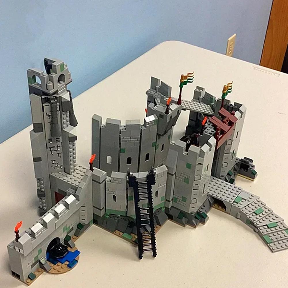 MOC Magical Castle Knight American TV Movie Battle of Helm's Deep Castle Tower Model Building Blocks Bricks Festival Party Gifts