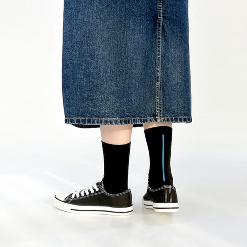 ЖЕЛТЫЕ НОСКИ ОДНА ЛИНИЯ НЕОНОВЫЙ СИНИЙ