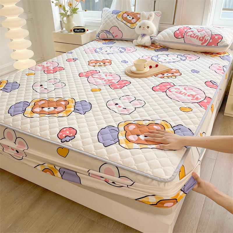 Антибактериальный комплект из трех предметов из хлопка и сэндвича. Утолщенное хлопковое покрывало, матрас с хлопковым нескользящим защитным чехлом Simmons.