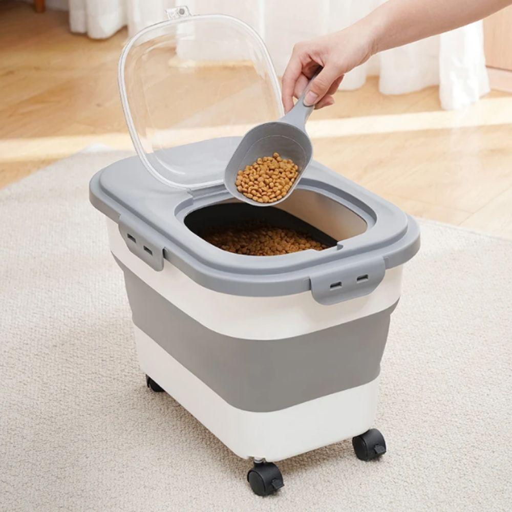 Plastic Dog Food Storage Container Collapsible Pet Food Storage Barrel  For Dogs Cats