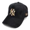 New Era Кепка New York Yankees Suede 9Forty Strapback NY Yankees K-Frame - черная/бежевая [Товар]