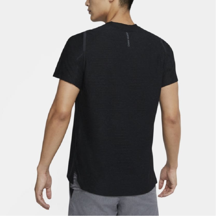 Nike Футболки Мужские Черные С Круглым Вырезом Умеренный Прямой Крой CU4990-010