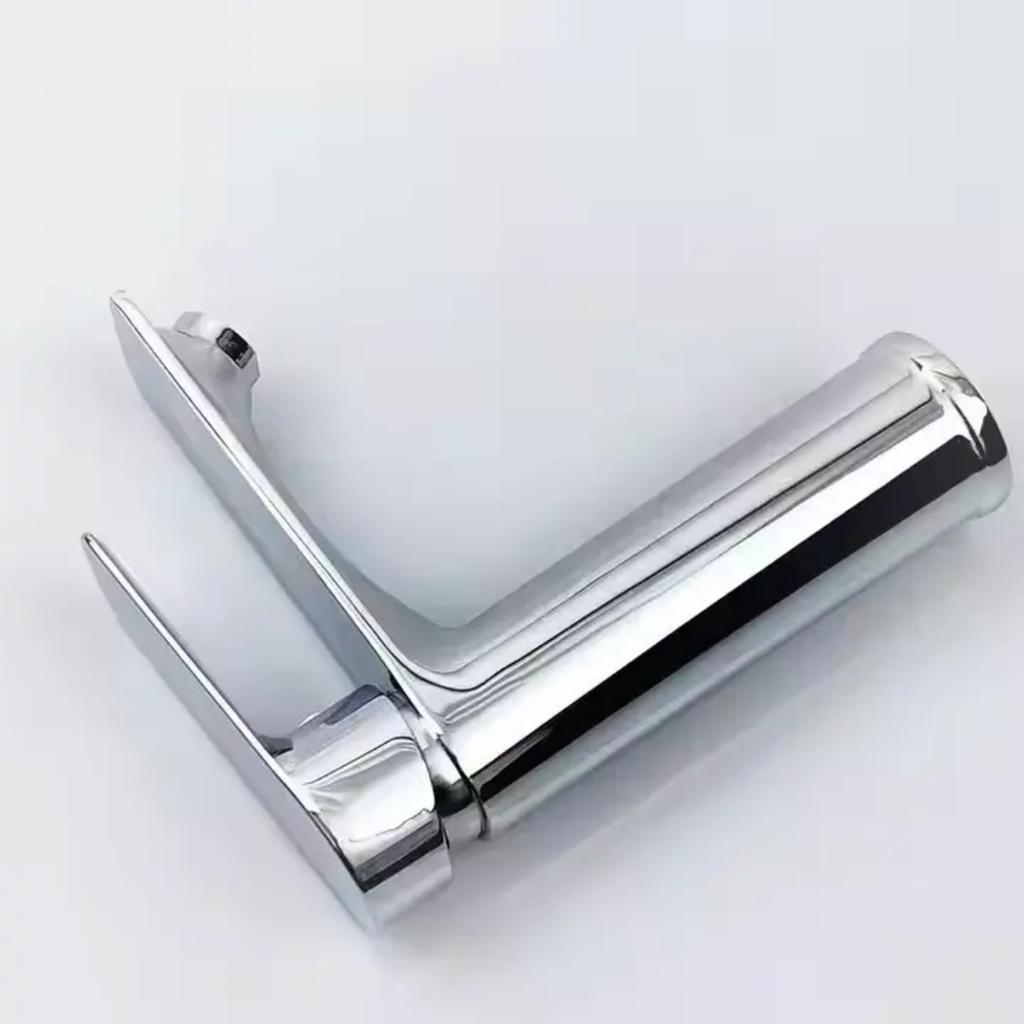 Luxury Modern Single-Hole Mounted Thermostatic Basin Faucet Contemporary Design Hot and Cold for Home and School Bathroom Use
