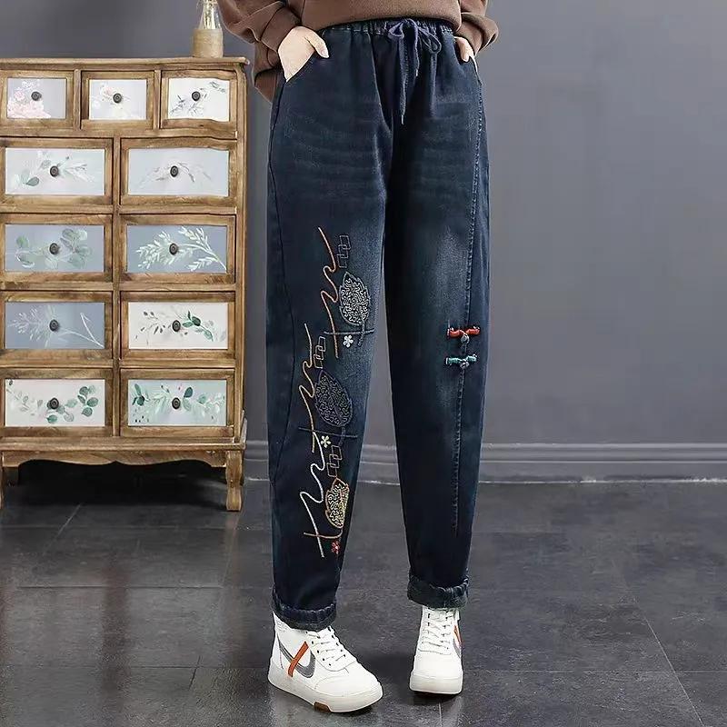 Вышитые джинсы женские джинсы ретро литературный бархат подбитые женские с высокой талией теплые свободные повседневные джинсы осень плюс размер
