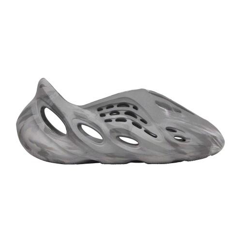 Yeezy Mens Onyx Flat Shoes
