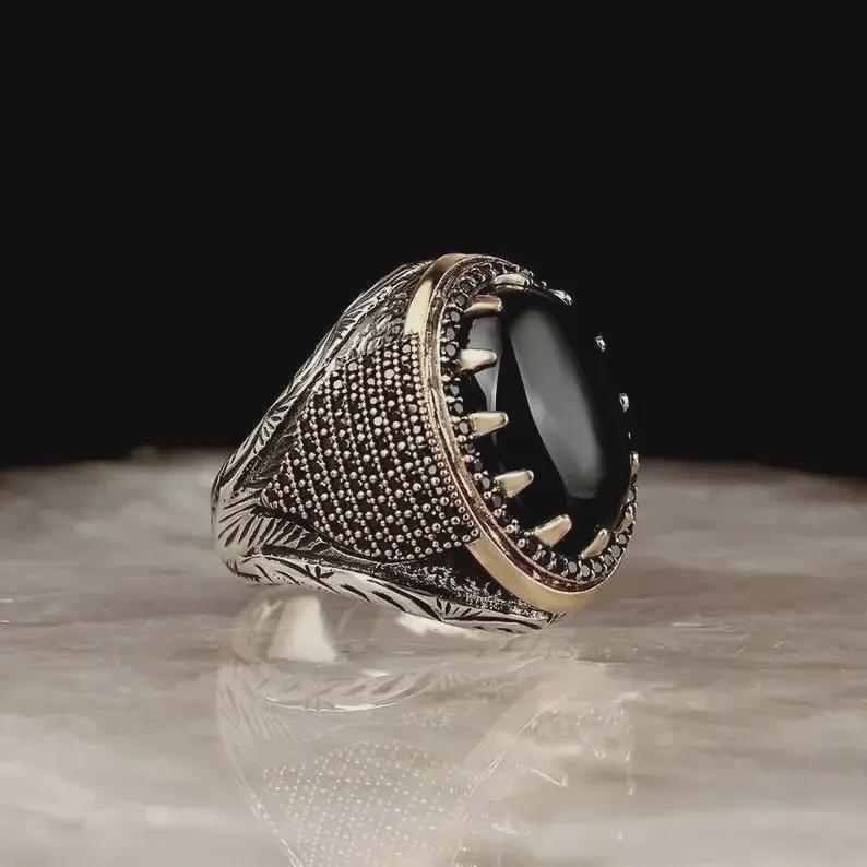 Hecheng 2022 Men's Retro Two-Tone Black Agate Ring