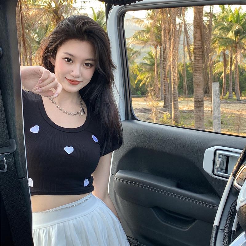 2024 Летняя трикотажная футболка с высокой талией и вышивкой Slim Fit Short для женщин