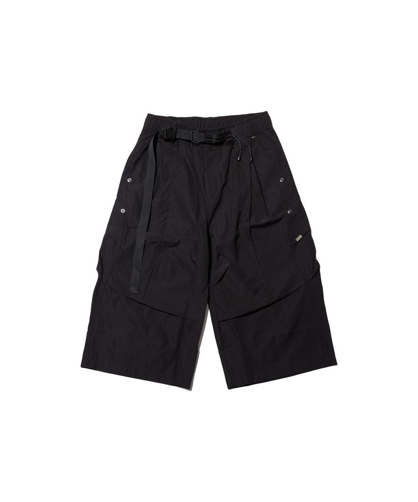 CREAM SODA LAB Belted Parachute Capri Pants Black