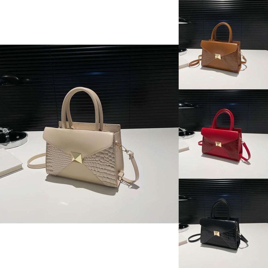 Trendy And Chic Small Square Handbag Stylish Pu Leather Crossbody Bag For Casual Outings