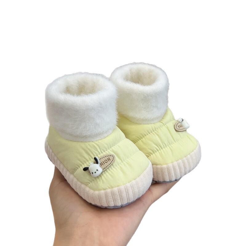 Зимние плюшевые туфельки для новорожденных: Мягкие, теплые хлопковые носки с защитой от сползания для мальчиков и девочек, размеры 3-12 месяцев.