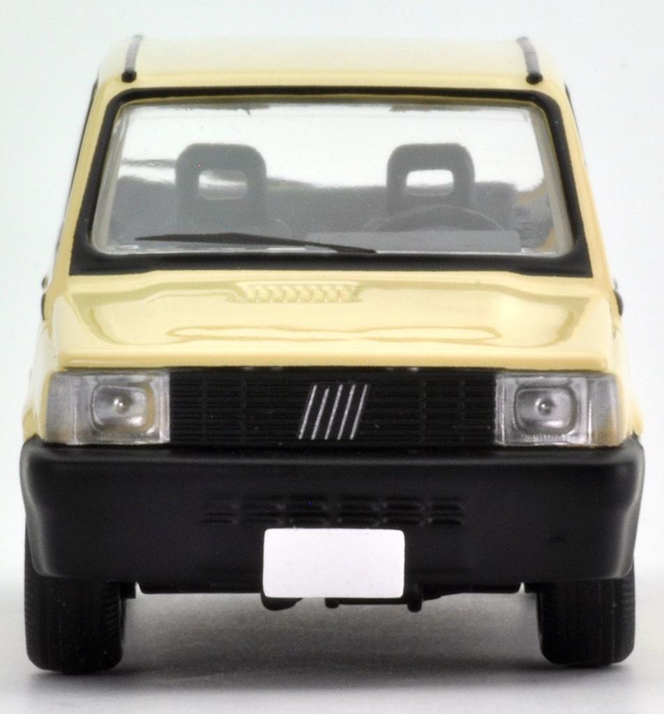 Tomica Limited Vintage Neo Scale Fiat Panda Finished Product 1/64 LV-N133b (Beige)