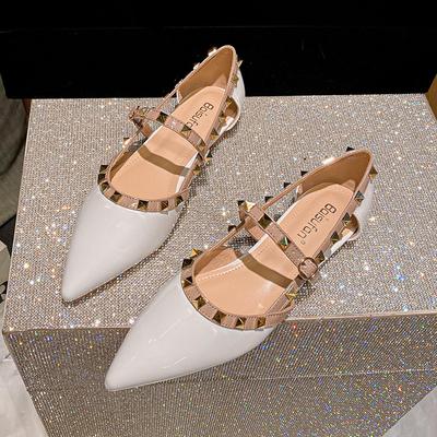 2024 Новые Туфли для Женщин Сандалии С Заклепками Летние Тапочки Для Девочек Открытые Тапочки Женские Повседневные Туфли На Плоской Подошве Шлепанцы