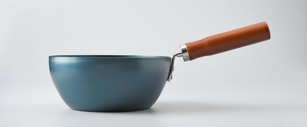 Takisaburo Frying Pan IH Made In Wooden Gas Iron Easy To Kitchen Kitchen Miscellaneous Deep Type [Kawabata Shoten] 20cm, Compatible, Japan, Iron,