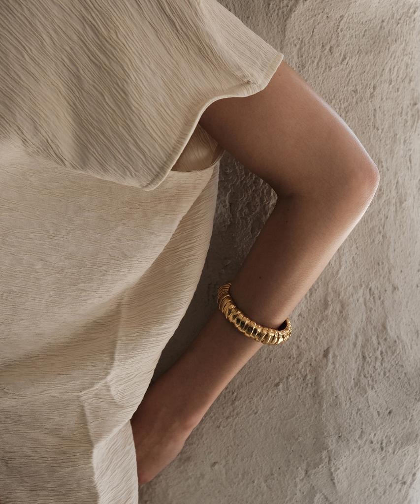 Mohr Ridge Bangle