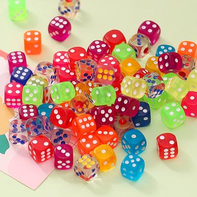 Имитация пластиковых кубиков, аксессуары из смолы, красочные игрушки для игры в кости, ключи от сокровищ, подвески, украшения и аксессуары.