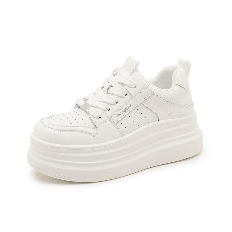 2570 Women's New Autumn Leather Thick-soled Inner Height Increase Versatile Sports and Leisure White Shoes