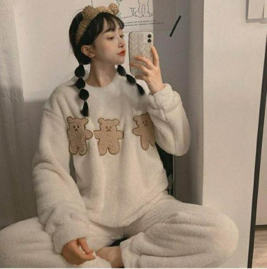Женская утолщенная зимняя пижама из кораллового флиса: Милый, симпатичный фланелевый домашний костюм с длинными рукавами