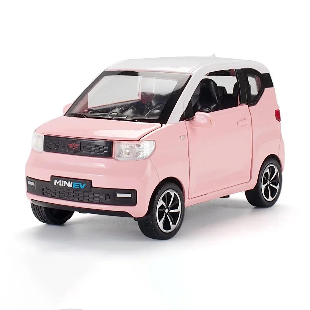 1:24 Scale WuLing HongGuang MINI EV Macaroon Toy Car Model Doors Opened Pull Back Miniature Vehicles Models Desktop Ornaments