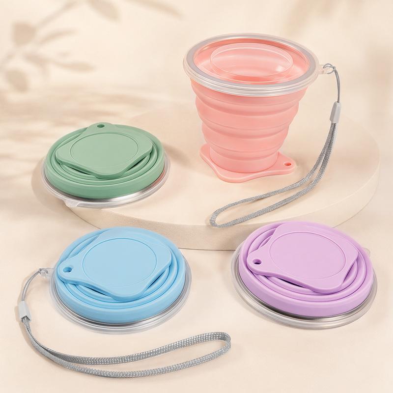 Silicone Folding Water Cup: Portable Travel Cup for Kids and Adults