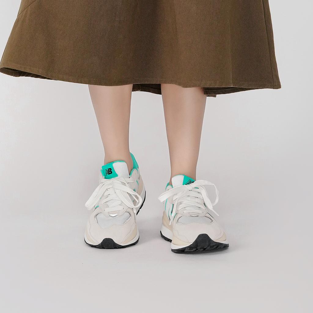 New Balance Женские кроссовки Sea Salt Summer Jade 57/40 кремовые W5740WA1