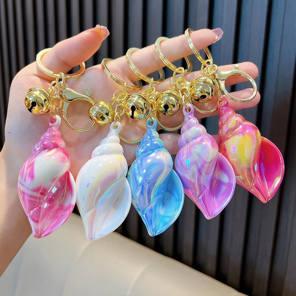 Unique Key Accessory for Keys and BagsBeautiful Conch Pendant Keyrings Phone Lanyard Keychain for Fashion Enthusiasts