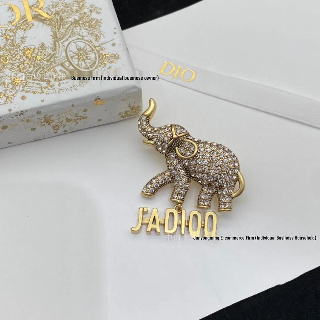 Elephant Brooch with Diamond Inlays & Tassel - Women's Retro Distressed Pin Accessory