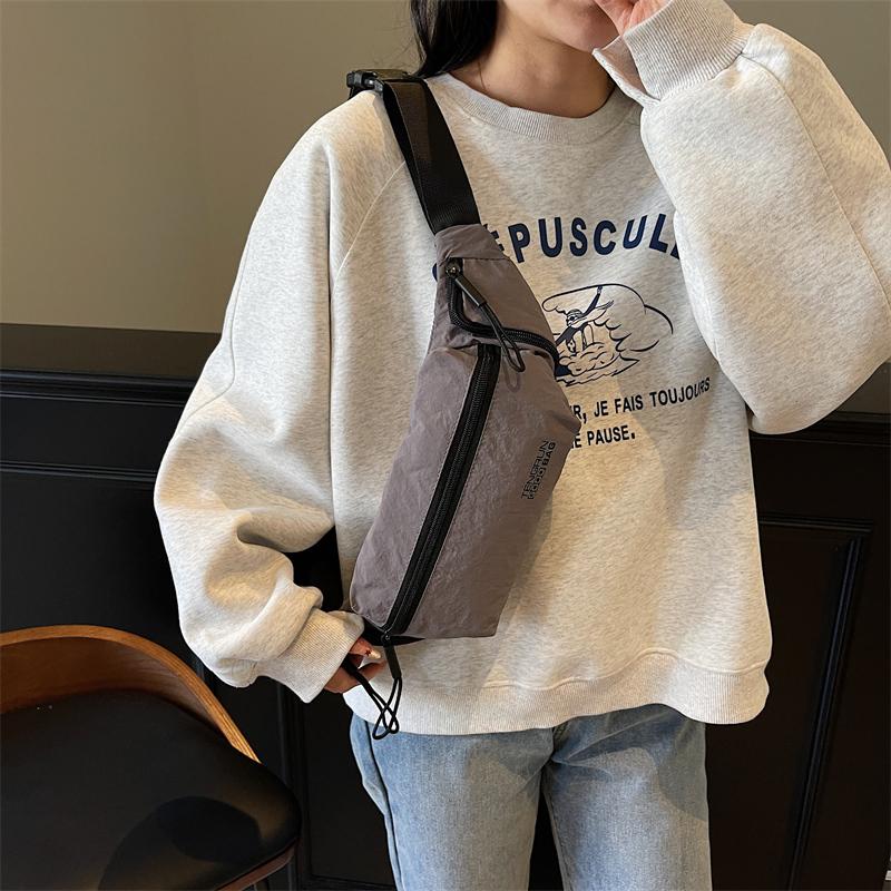 Сумка через плечо женская спортивного стиля, на плечо, нагрудная