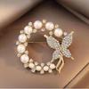 Butterfly Brooch Trend Elegant Circle Leaf Brooch Party Gift Creative Fashion Gifts Baroque Imitation Pearl Rhinestone Wreath