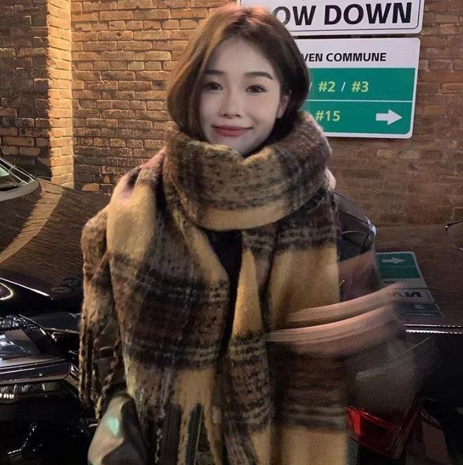 Scarf women's winter high-end sense, colored fluffy fringed large shawl, warm and versatile atmosphere, striped scarf