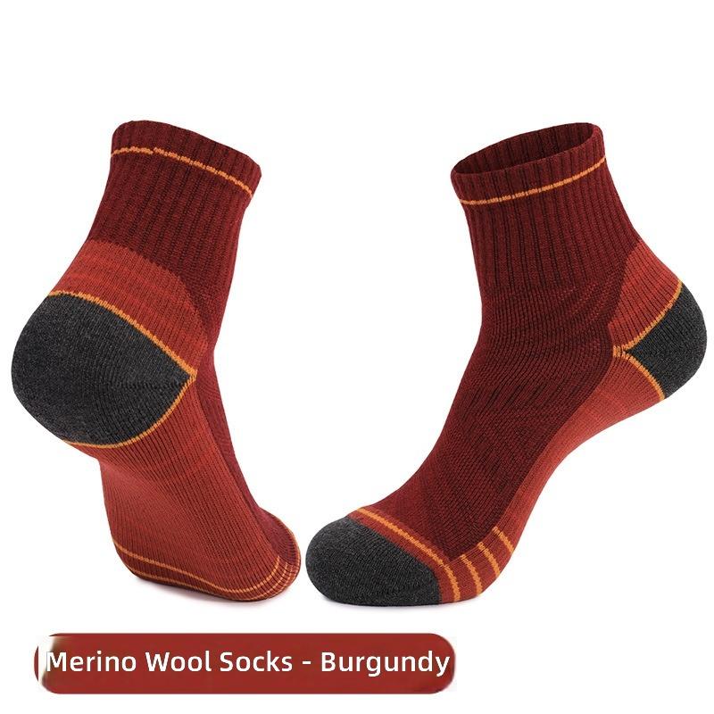 Adult Crew Thickened Towel-Base Winter Hiking Climbing ODM Professional Athletic Seamless Socks Sweat-Absorbent Breathable