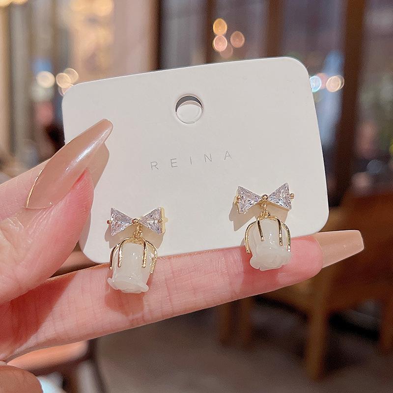 Корейские серьги с цветочным жемчугом из серебра S925 пробы — универсальный и стильный дизайн, вдохновленный лесом