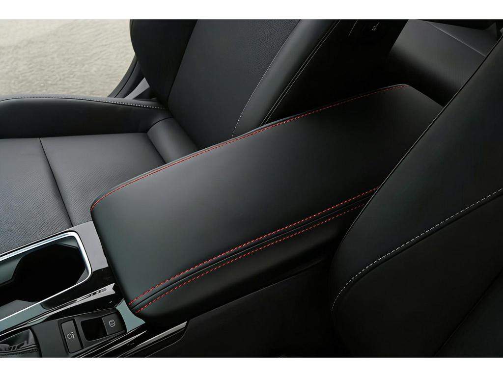 Чехол-подлокотник из микрофибры и кожи для Toyota Camry 9-го поколения 2024-2026 гг. - Прочный, износостойкий и грязеотталкивающий.